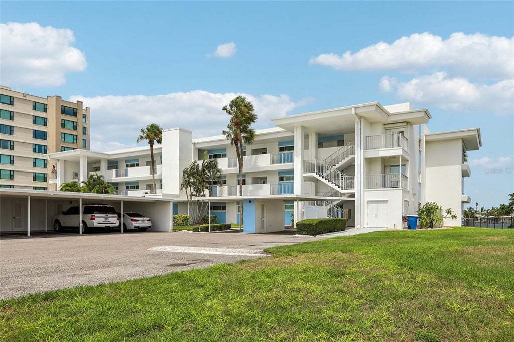 Photo of 770 Island Way #N204, Clearwater, FL 33767 (MLS # TB8532209)