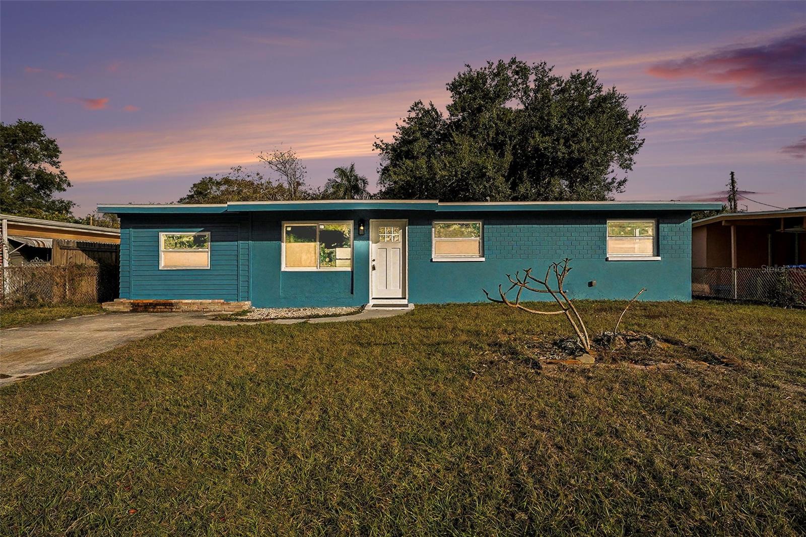 SUNSET GARDENS - Residential