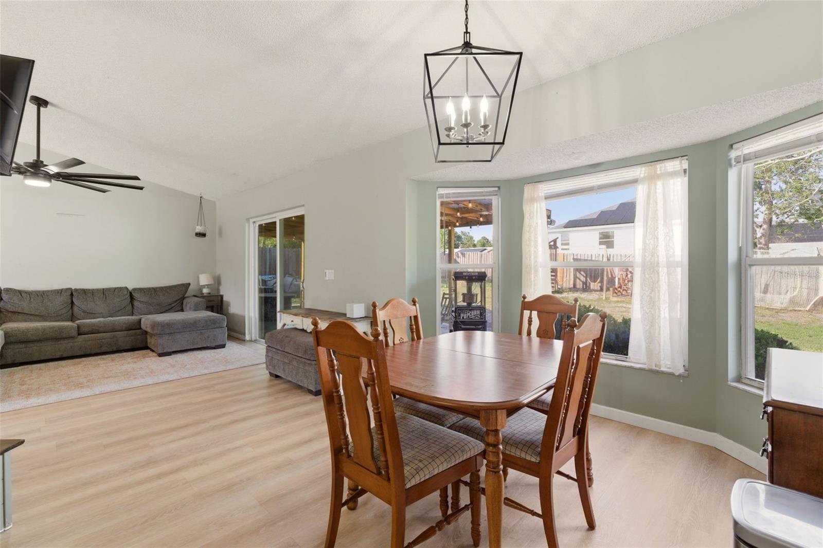 DELTONA LAKES UNIT 04 - Residential