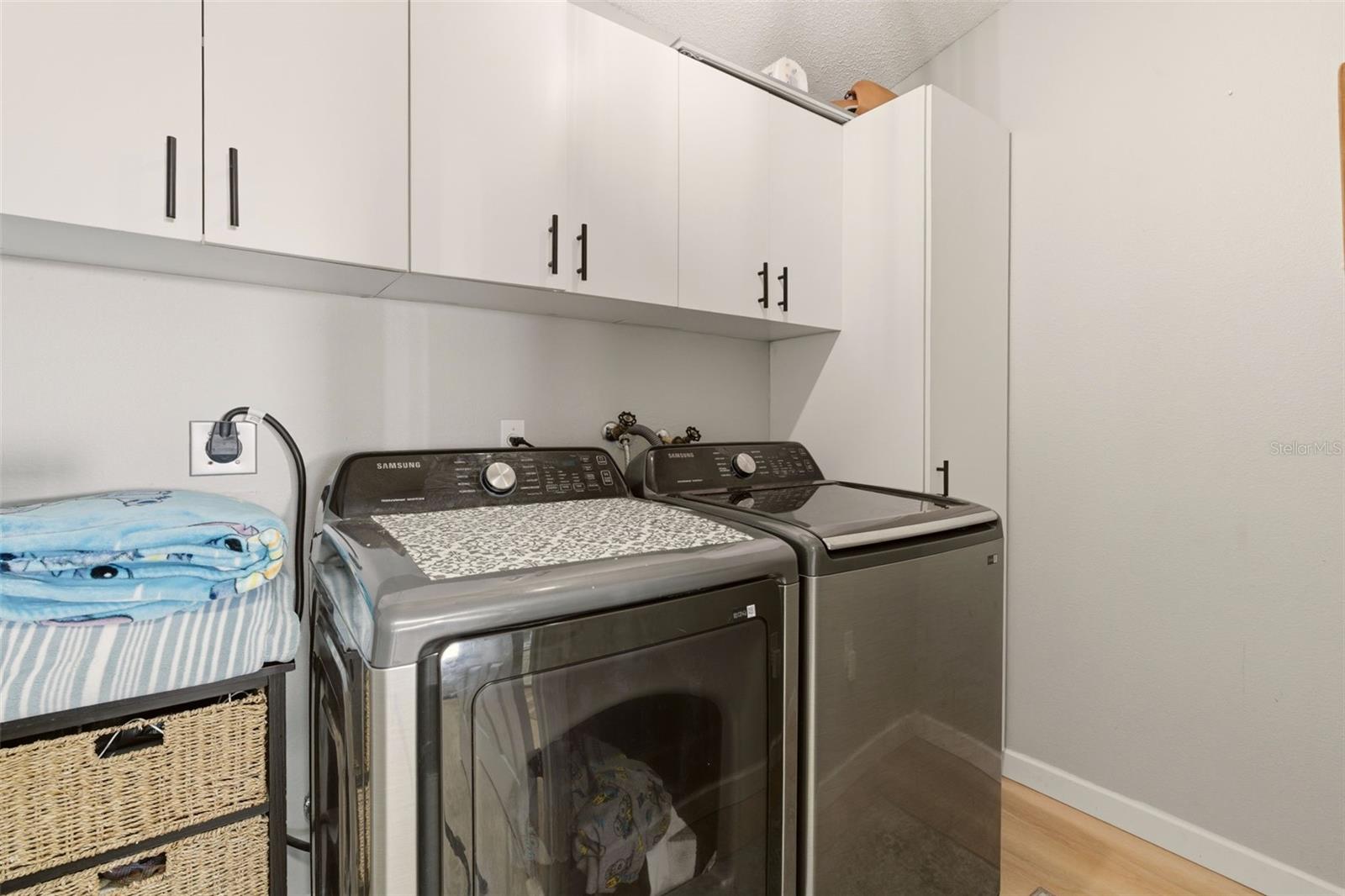 DELTONA LAKES UNIT 04 - Residential