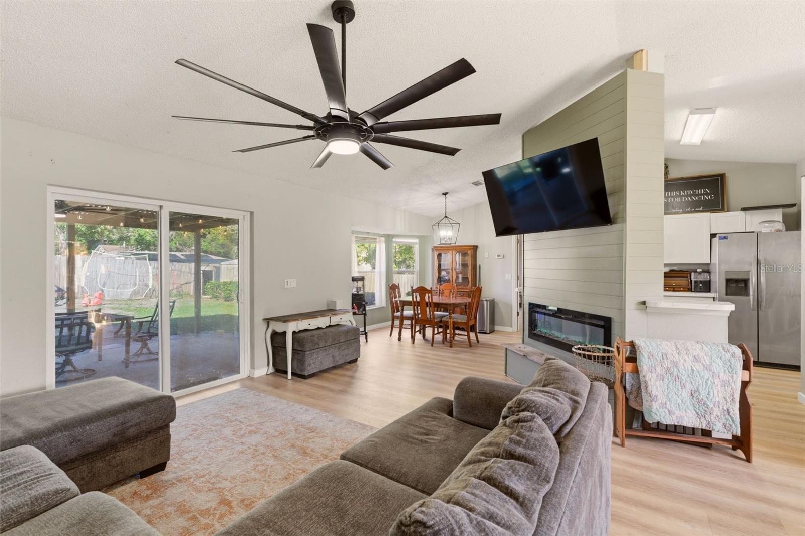 DELTONA LAKES UNIT 04 - Residential