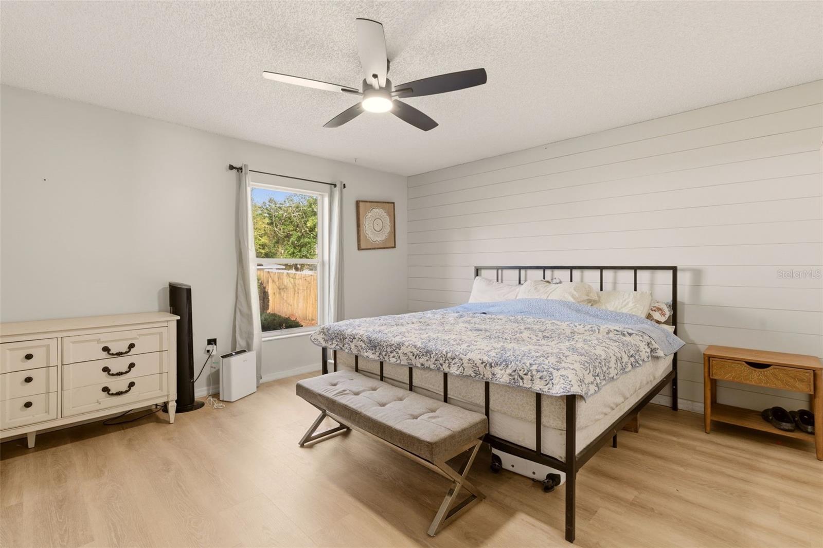 DELTONA LAKES UNIT 04 - Residential