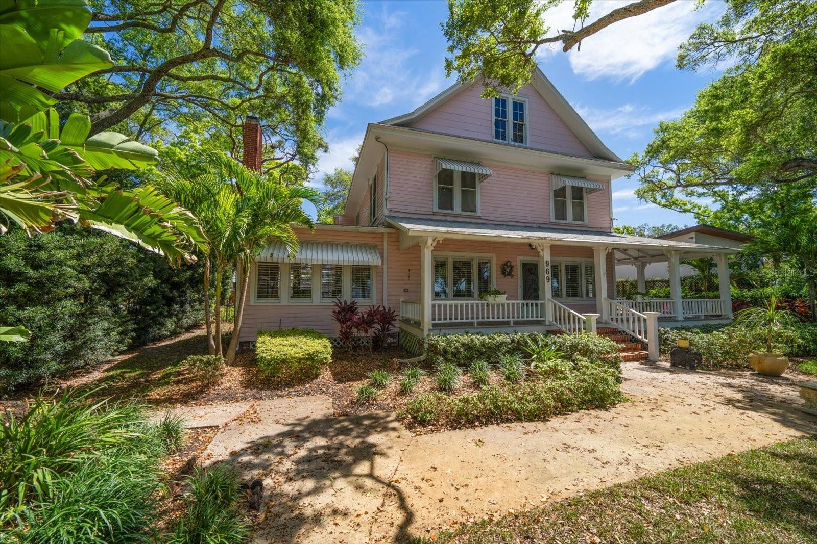 DUNEDIN TOWN OF - Residential