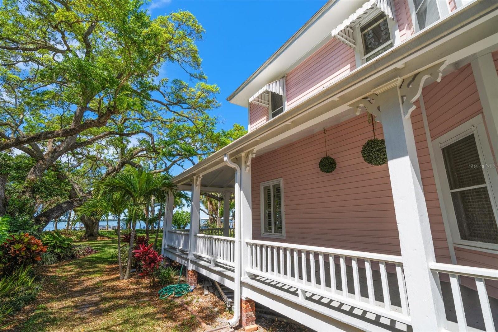 DUNEDIN TOWN OF - Residential