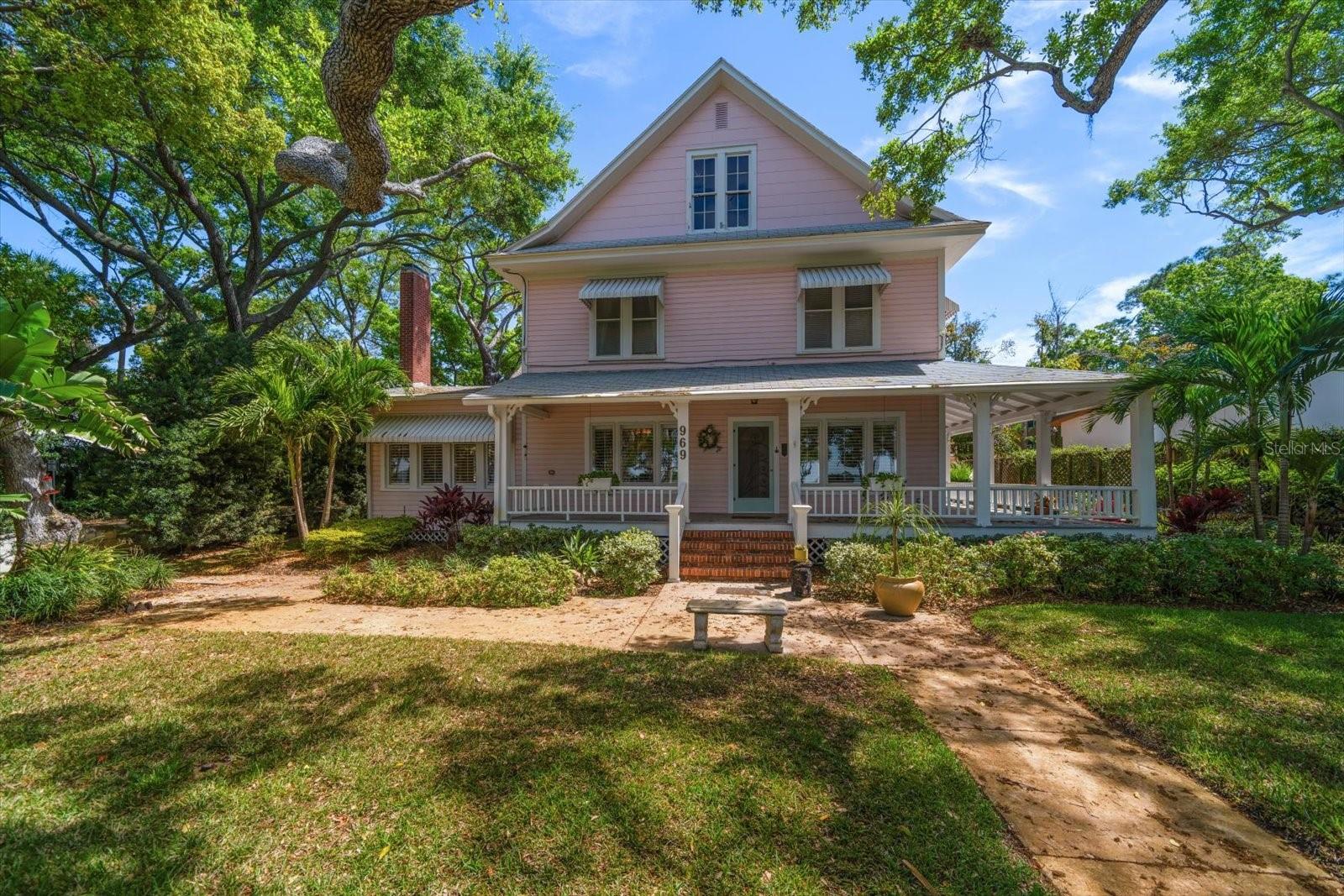 DUNEDIN TOWN OF - Residential