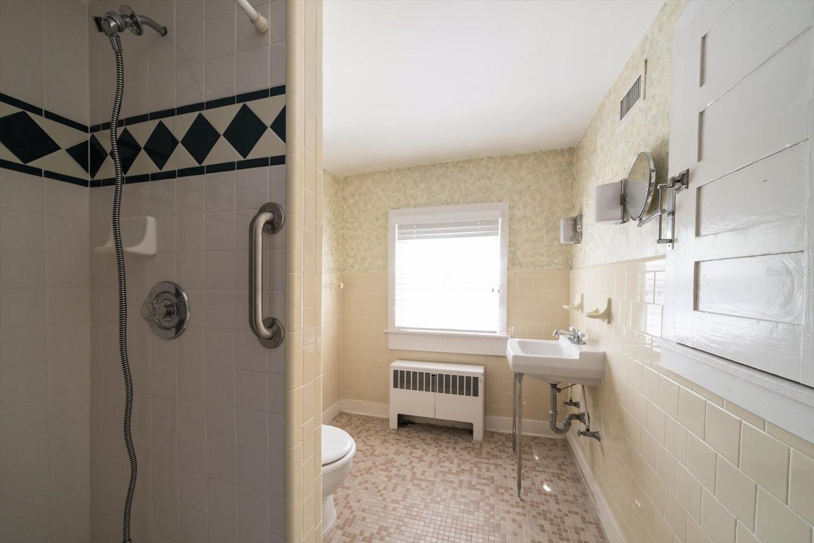 DUNEDIN TOWN OF - Residential