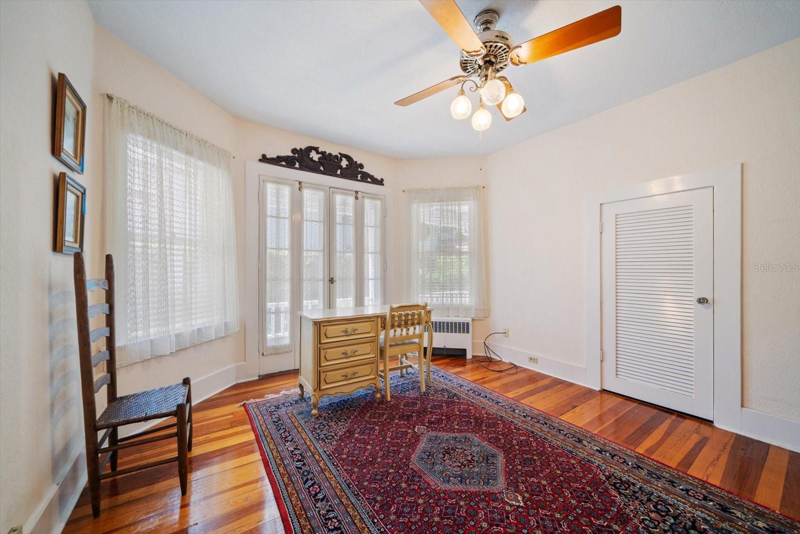 DUNEDIN TOWN OF - Residential