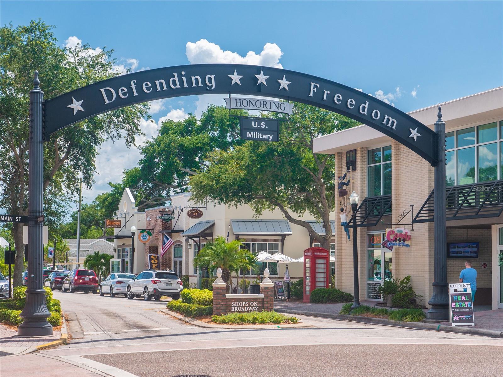 DUNEDIN TOWN OF - Residential