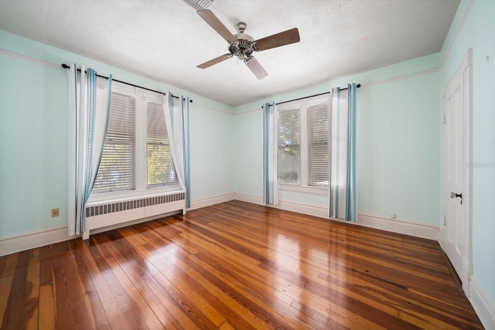 DUNEDIN TOWN OF - Residential