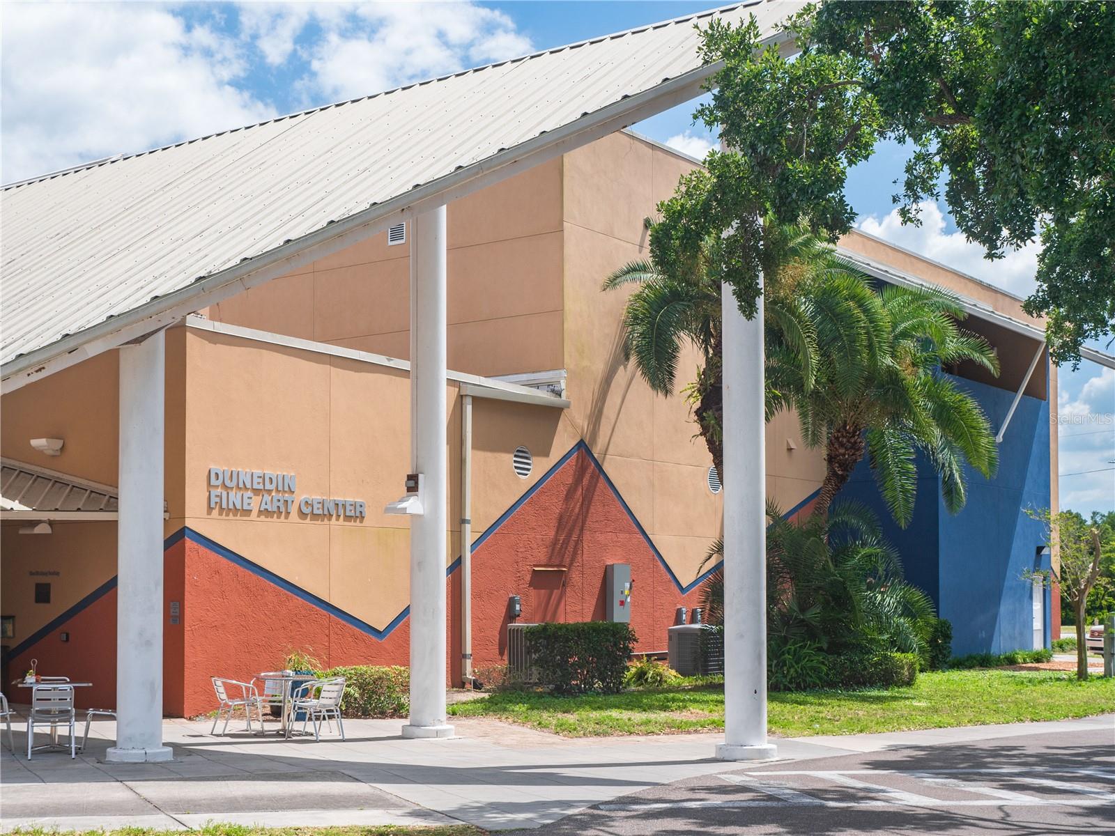 DUNEDIN TOWN OF - Residential