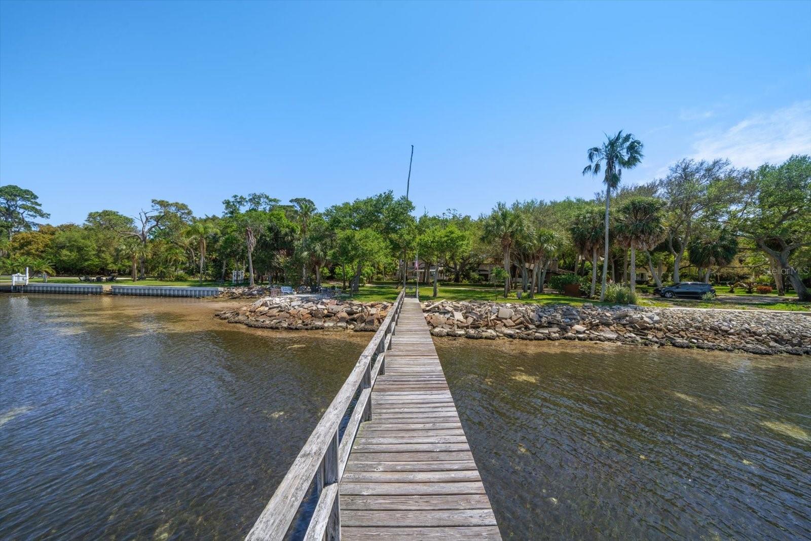 DUNEDIN TOWN OF - Residential