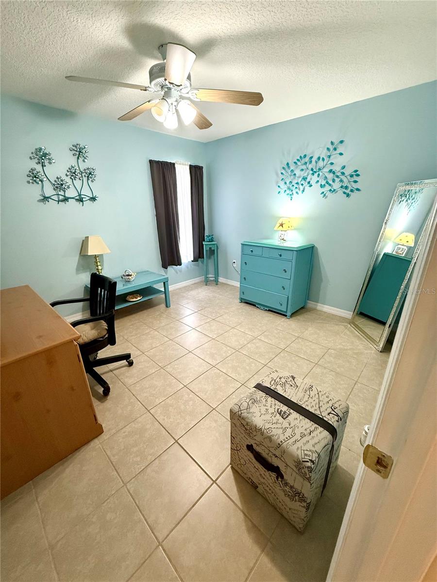 FOREST GROVE BUS CENTER - Residential Lease