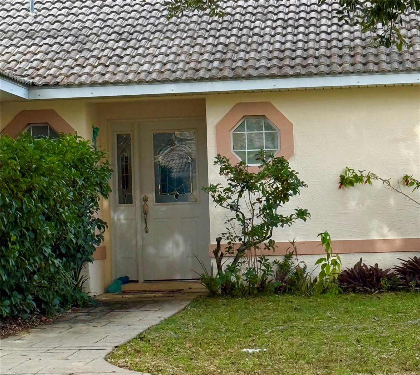 FOREST GROVE BUS CENTER - Residential Lease