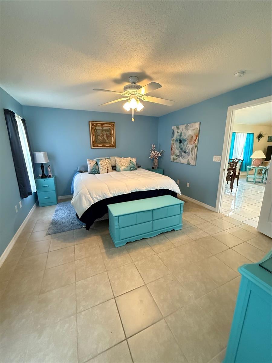 FOREST GROVE BUS CENTER - Residential Lease