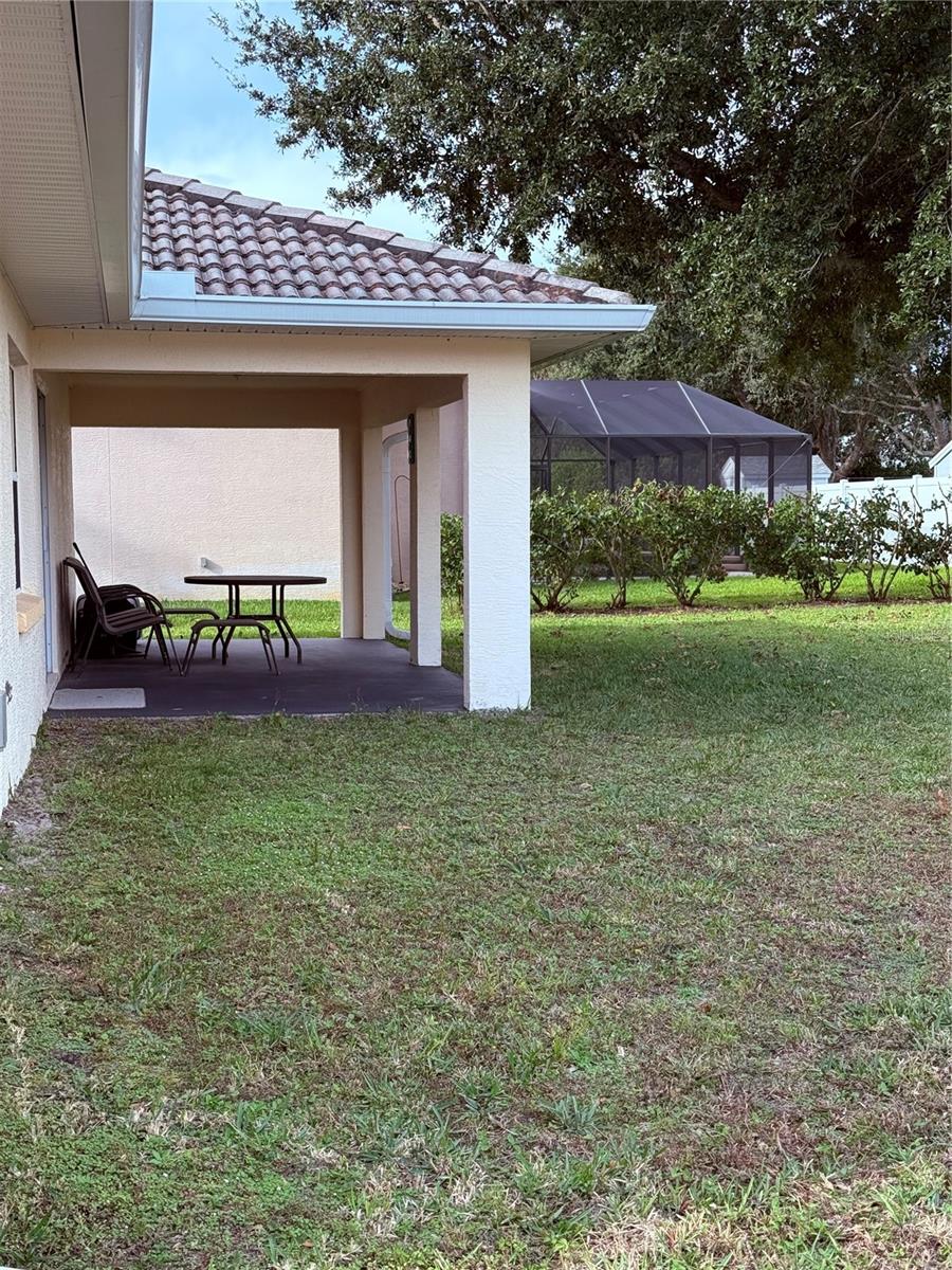 FOREST GROVE BUS CENTER - Residential Lease