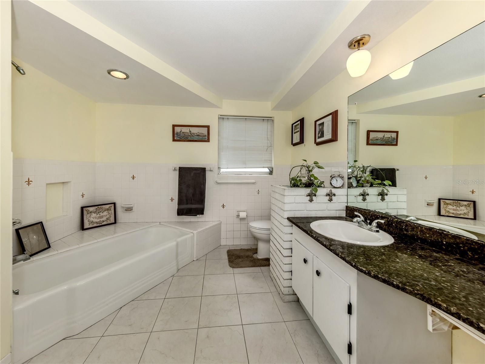 504 BUENA VISTA DRIVE