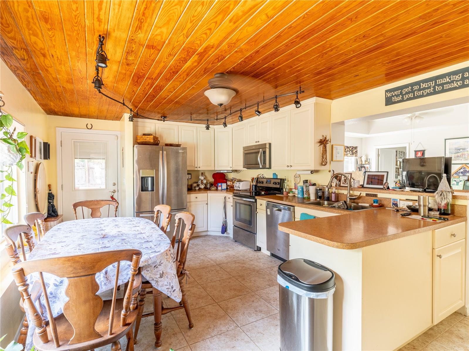 OAK HILL ESTATES - Residential