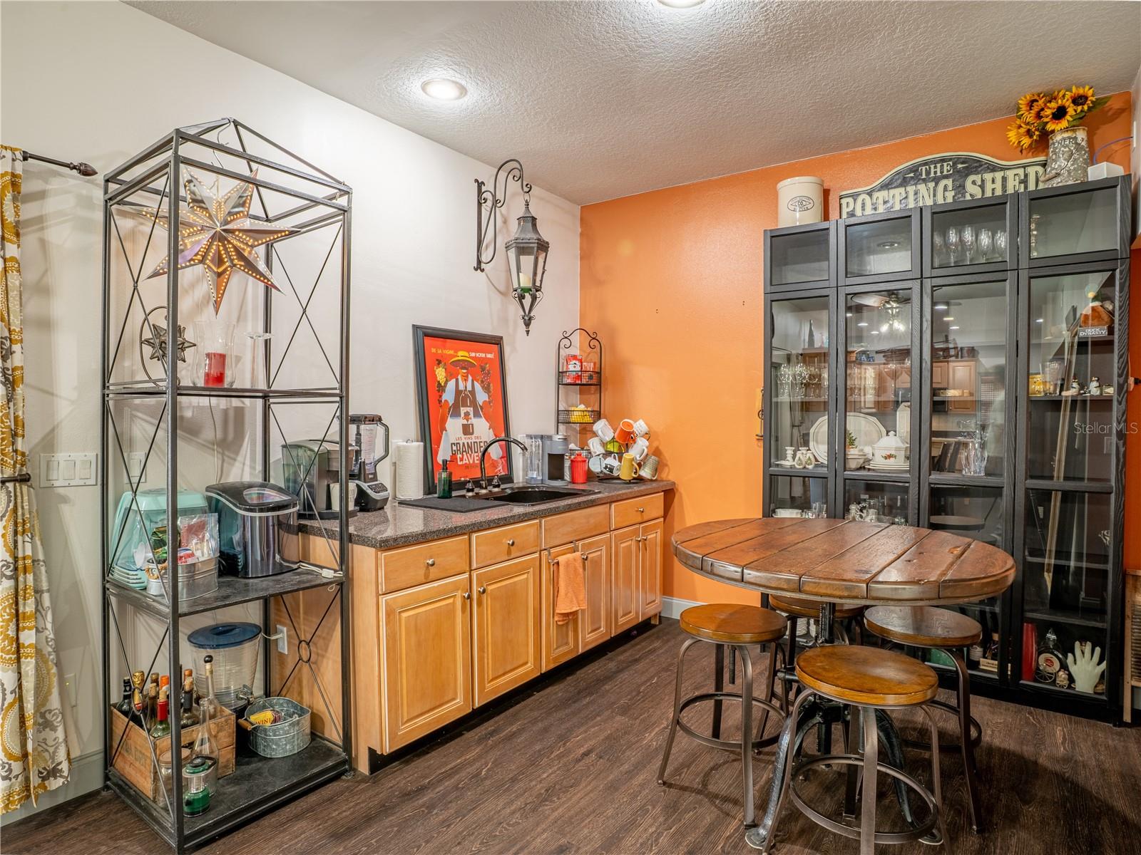 OAK HILL ESTATES - Residential