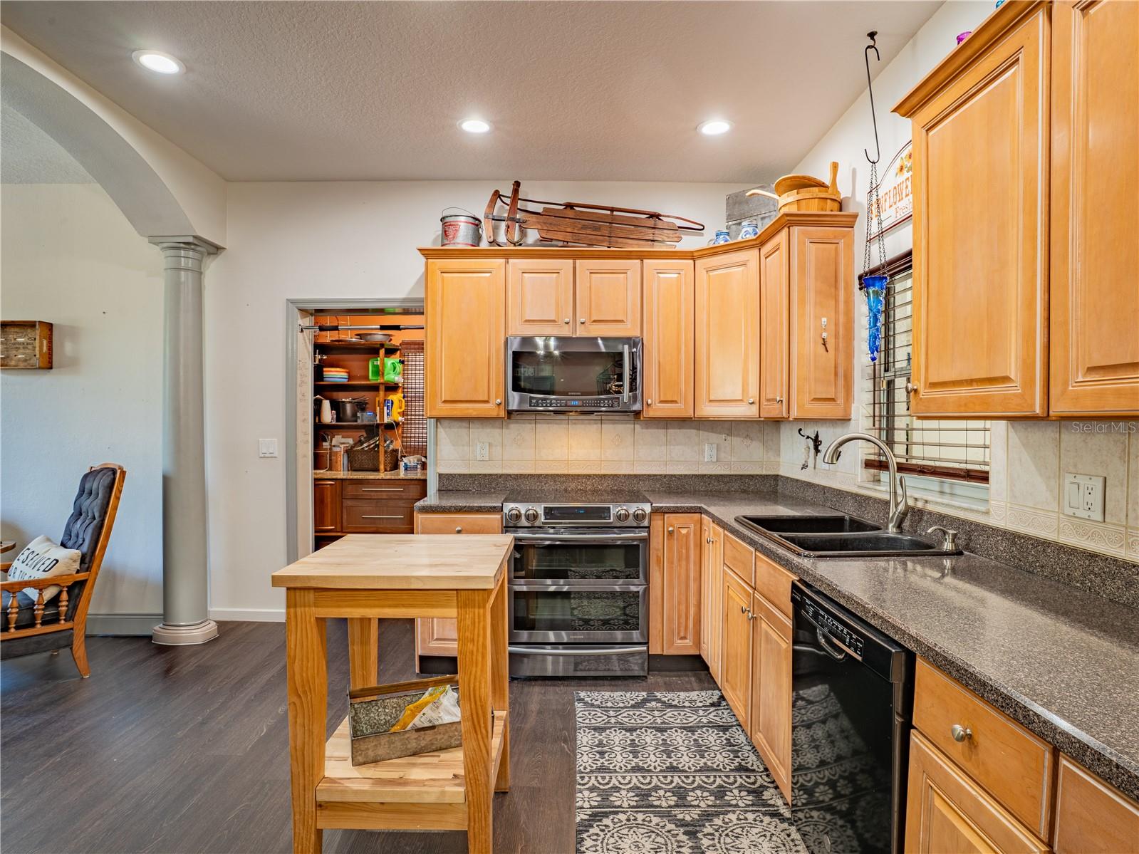 OAK HILL ESTATES - Residential