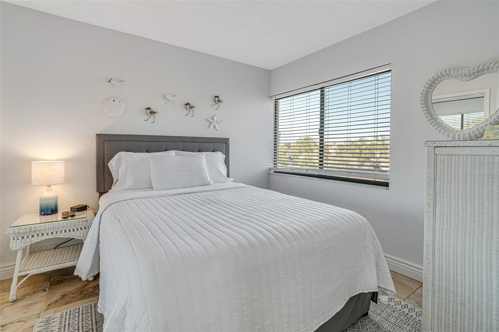 MIDNIGHT COVE II - Residential