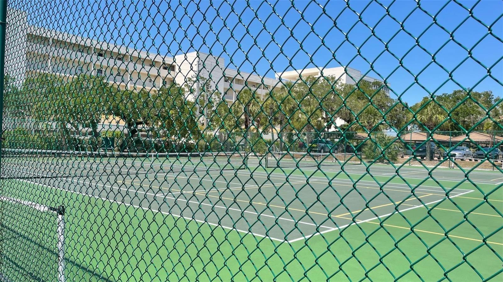 MIDNIGHT COVE II - Residential