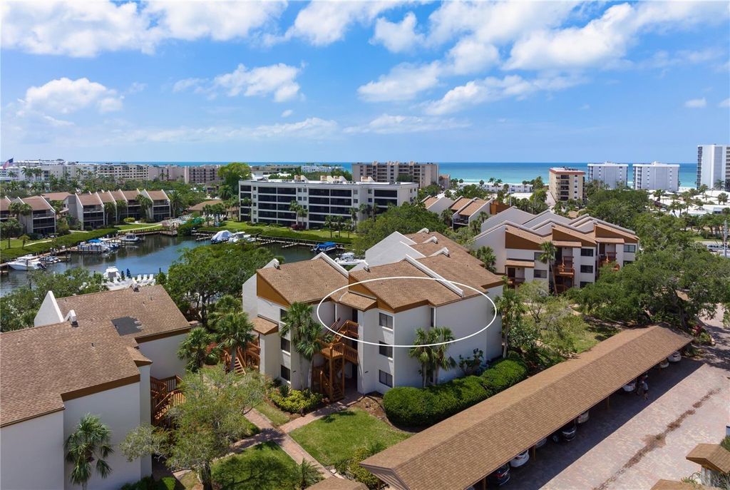 Photo of 1400 Cove Ii Place #631, Sarasota, FL 34242 (MLS # A4681753)