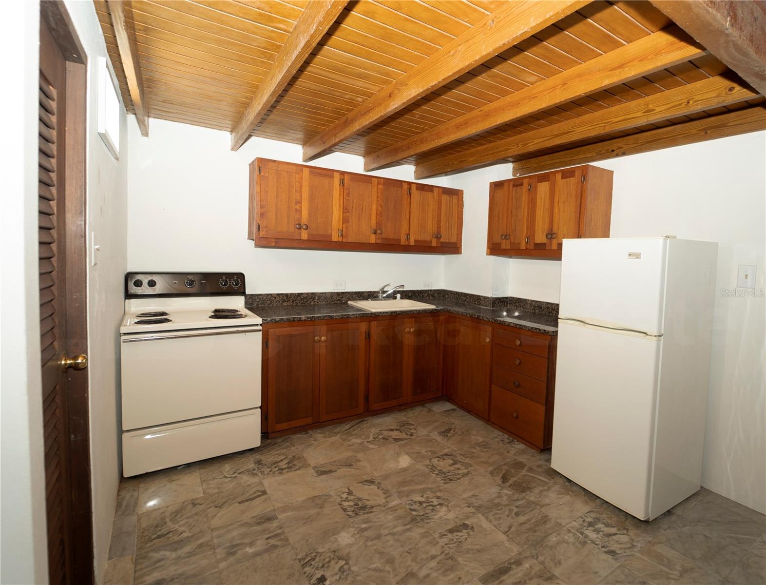 152 SAN JUSTO STREET 1B