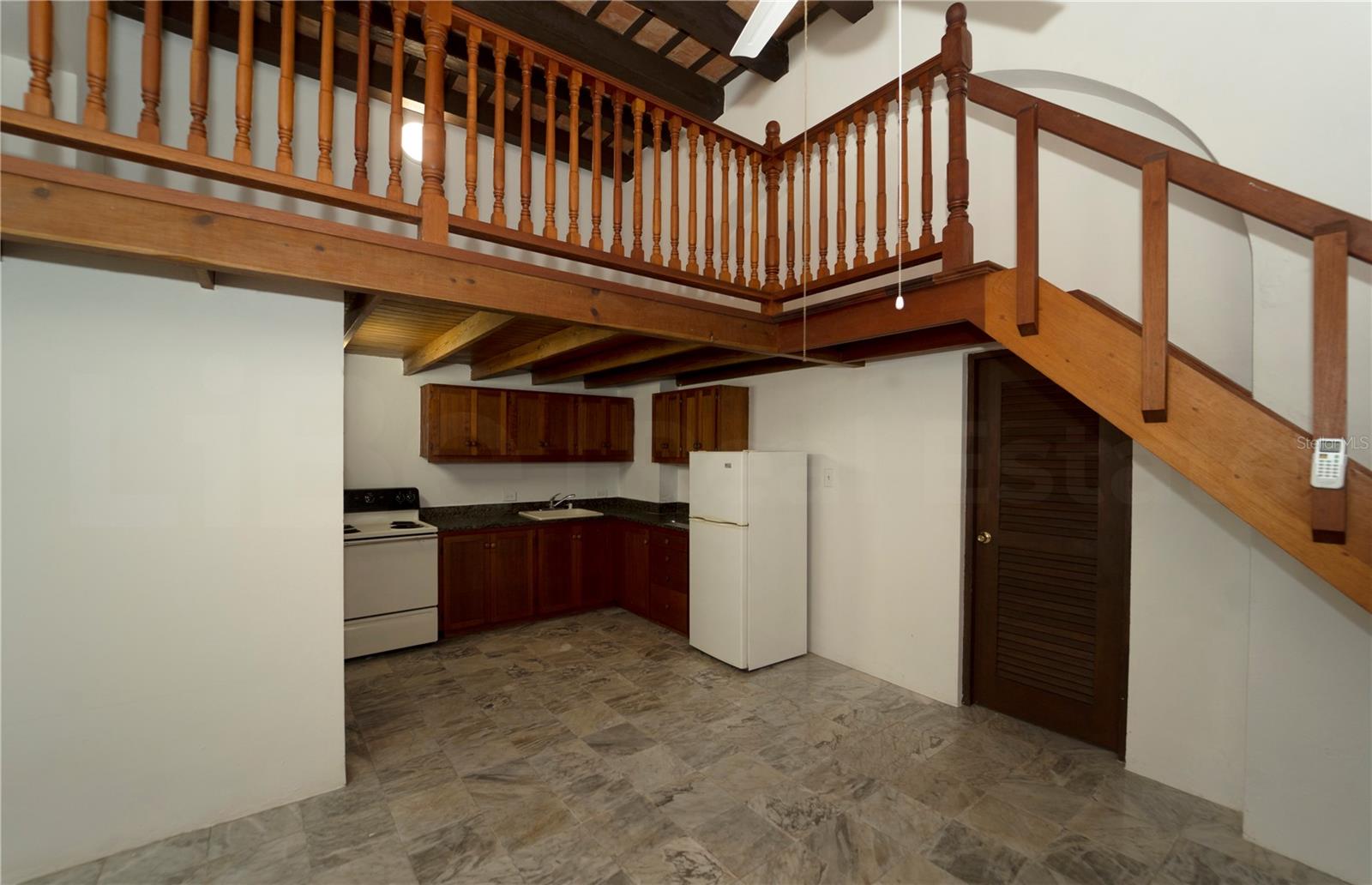 152 SAN JUSTO STREET 1B