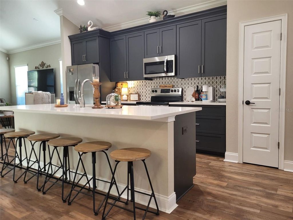 Photo of 400 Prado Place, Lakeland, FL 33803 (MLS # L4959629)