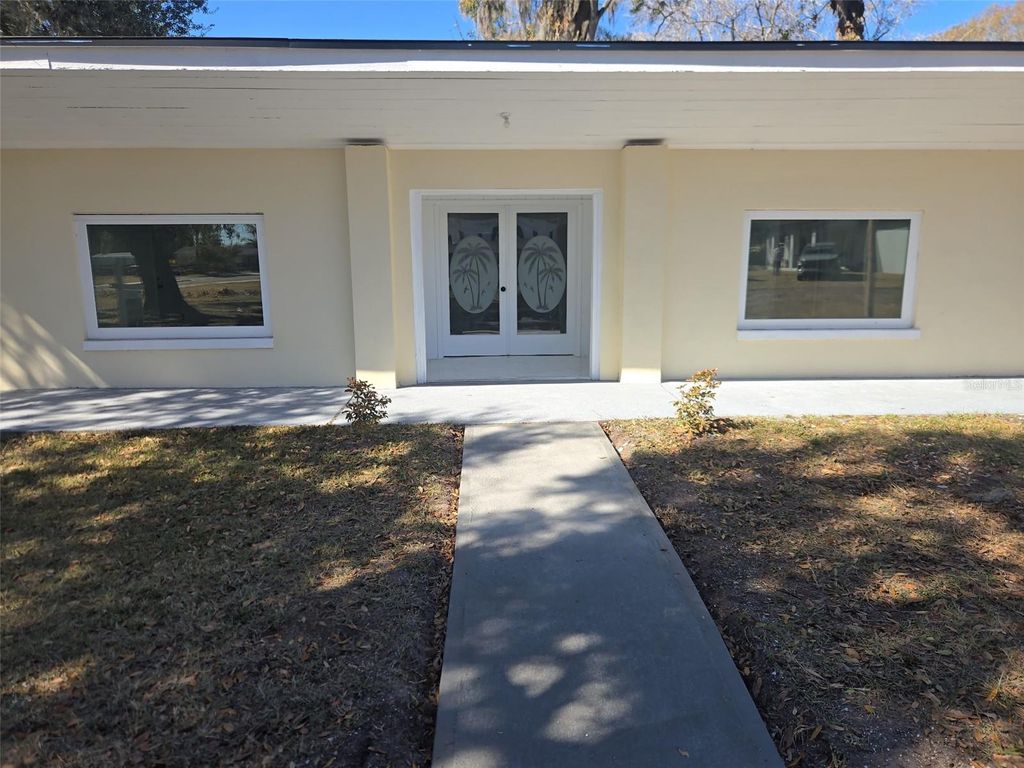 Photo of 205 S Johnson Street, Plant City, FL 33563 (MLS # TB8476029)