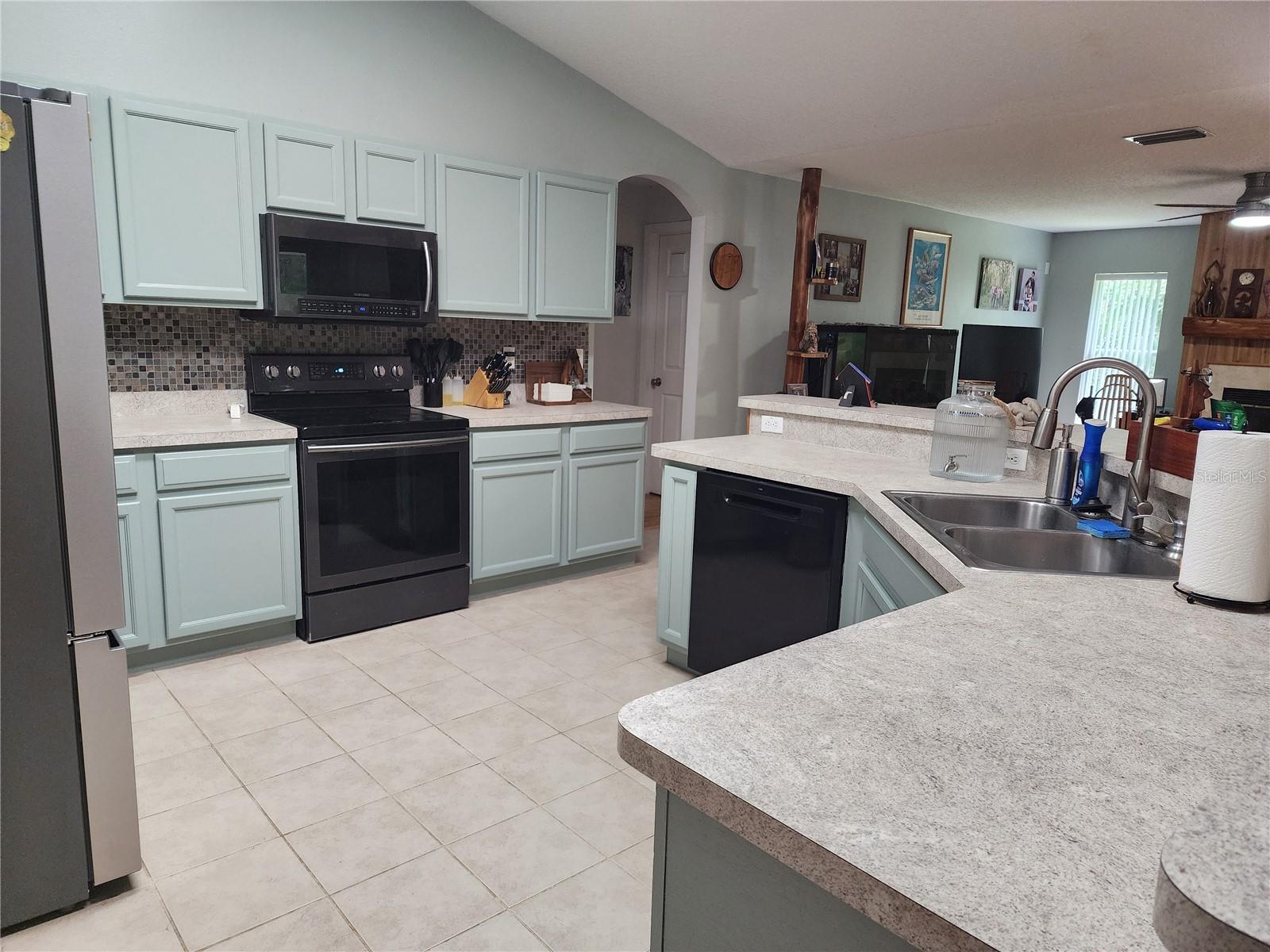 14075 CITRUS WAY