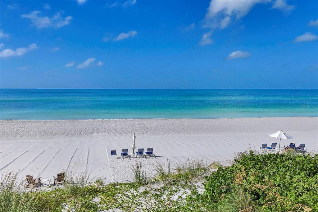Photo of 1465 Gulf Of Mexico Drive #402, Longboat Key, FL 34228 (MLS # A4667436)