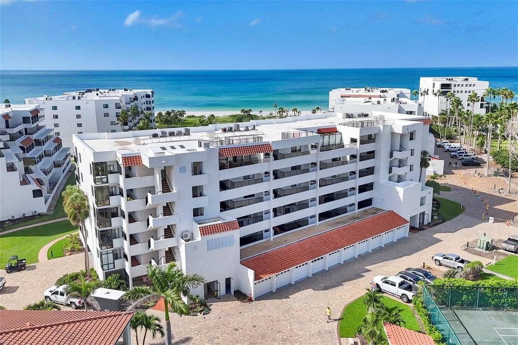 Photo of 1465 Gulf Of Mexico Drive #402, Longboat Key, FL 34228 (MLS # A4667436)