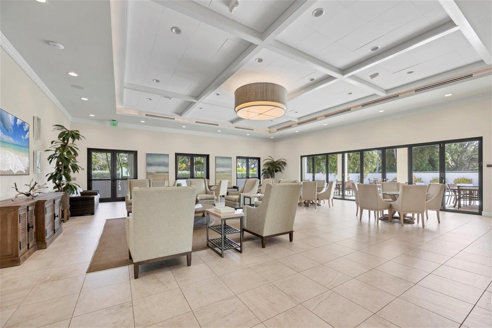 PLAYERS CLUB II - Residential