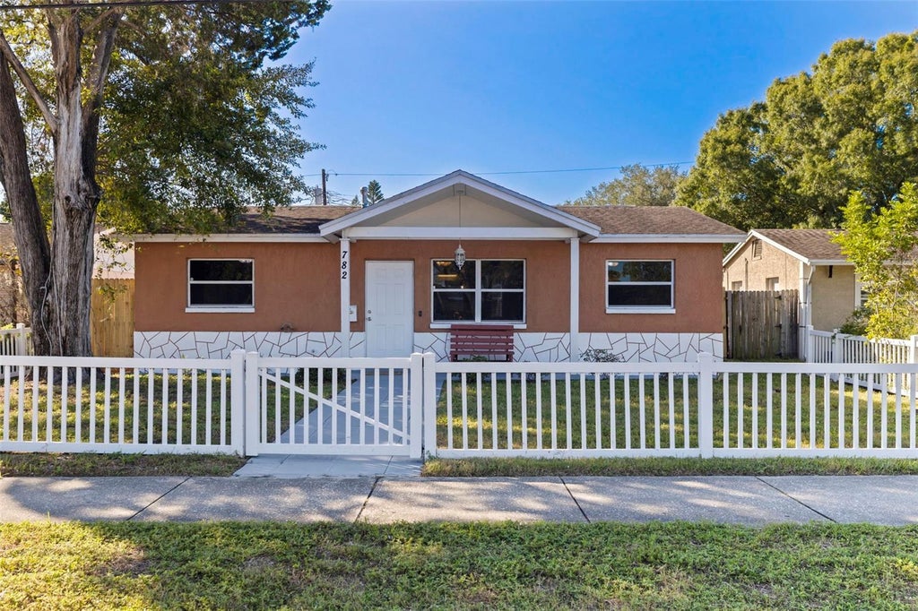 Photo of 782 62nd Avenue N, St Petersburg, FL 33702 (MLS # TB8556380)