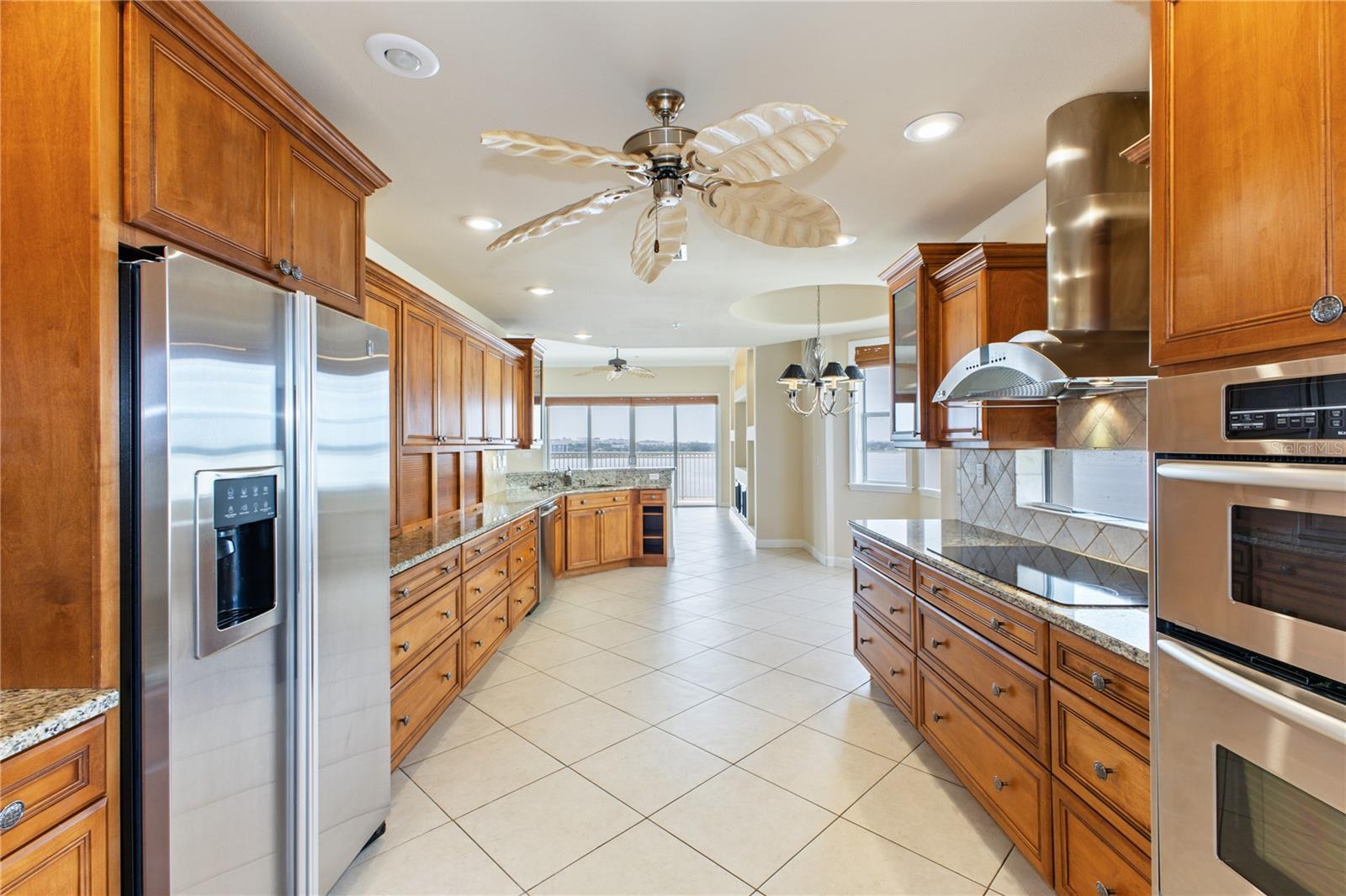 VIZCAYA HEIGHTS CONDO 04 - Residential Lease