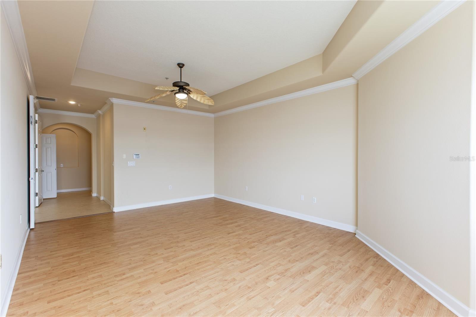 VIZCAYA HEIGHTS CONDO 04 - Residential Lease
