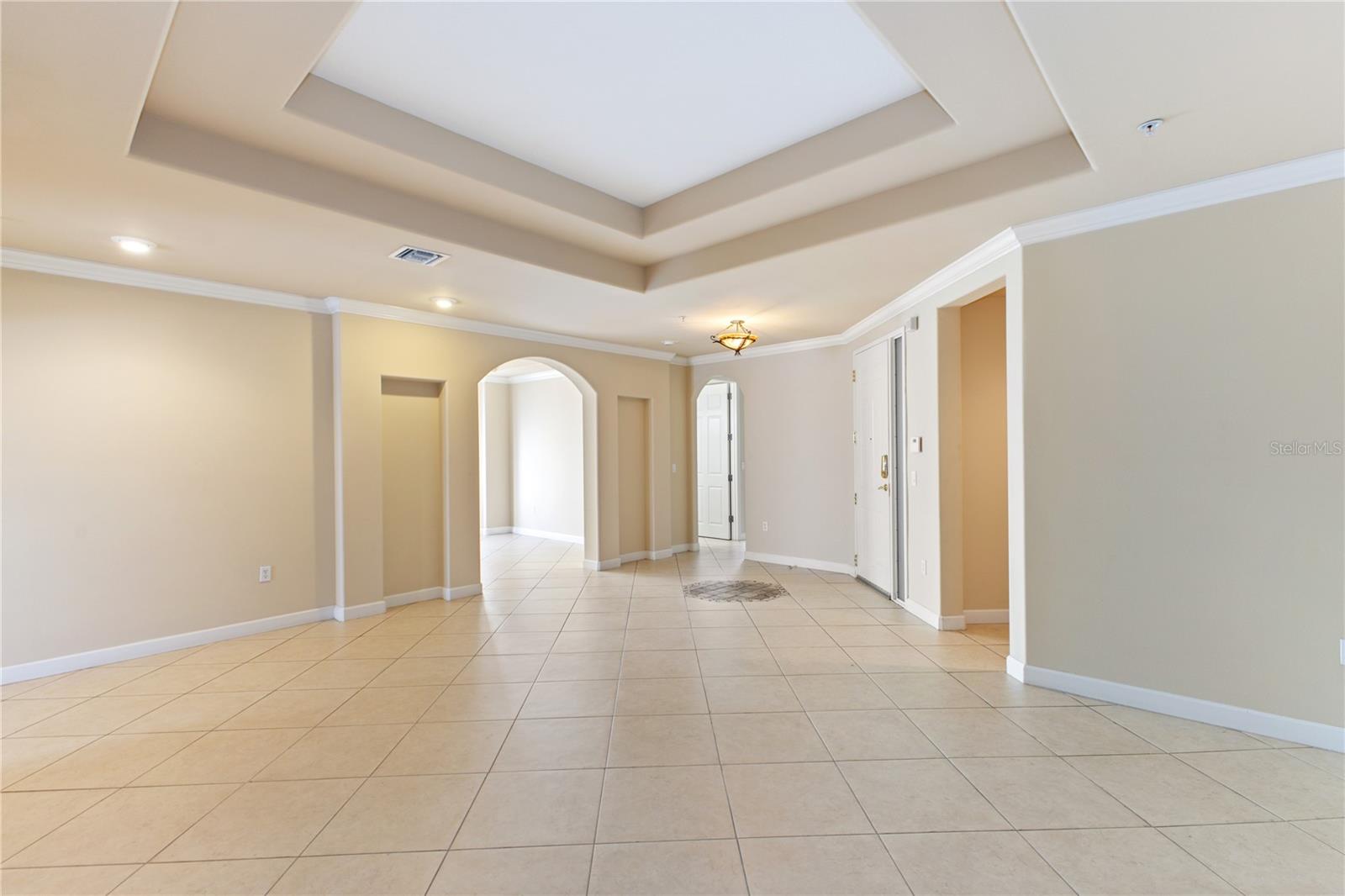 VIZCAYA HEIGHTS CONDO 04 - Residential Lease