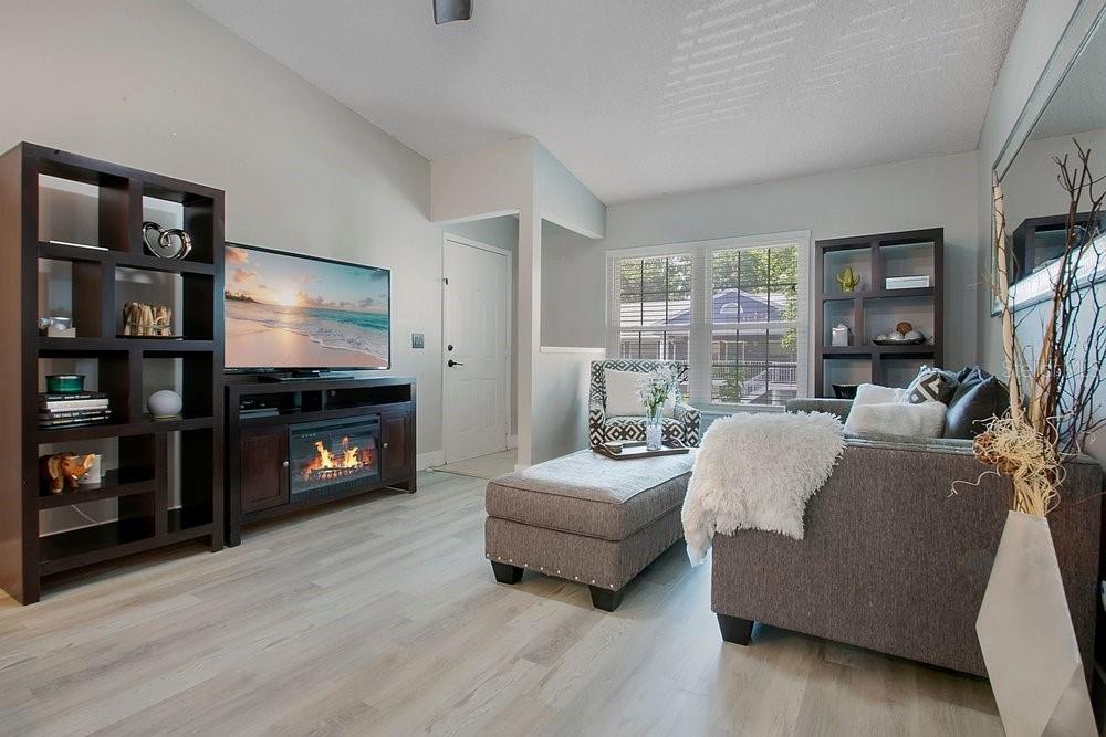 MANORS BRYN MAWR CONDO PH 02 - Residential