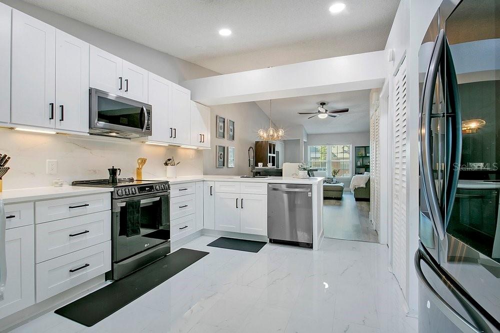 MANORS BRYN MAWR CONDO PH 02 - Residential