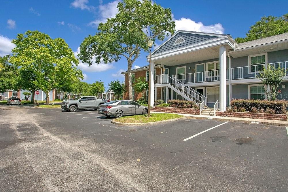 MANORS BRYN MAWR CONDO PH 02 - Residential