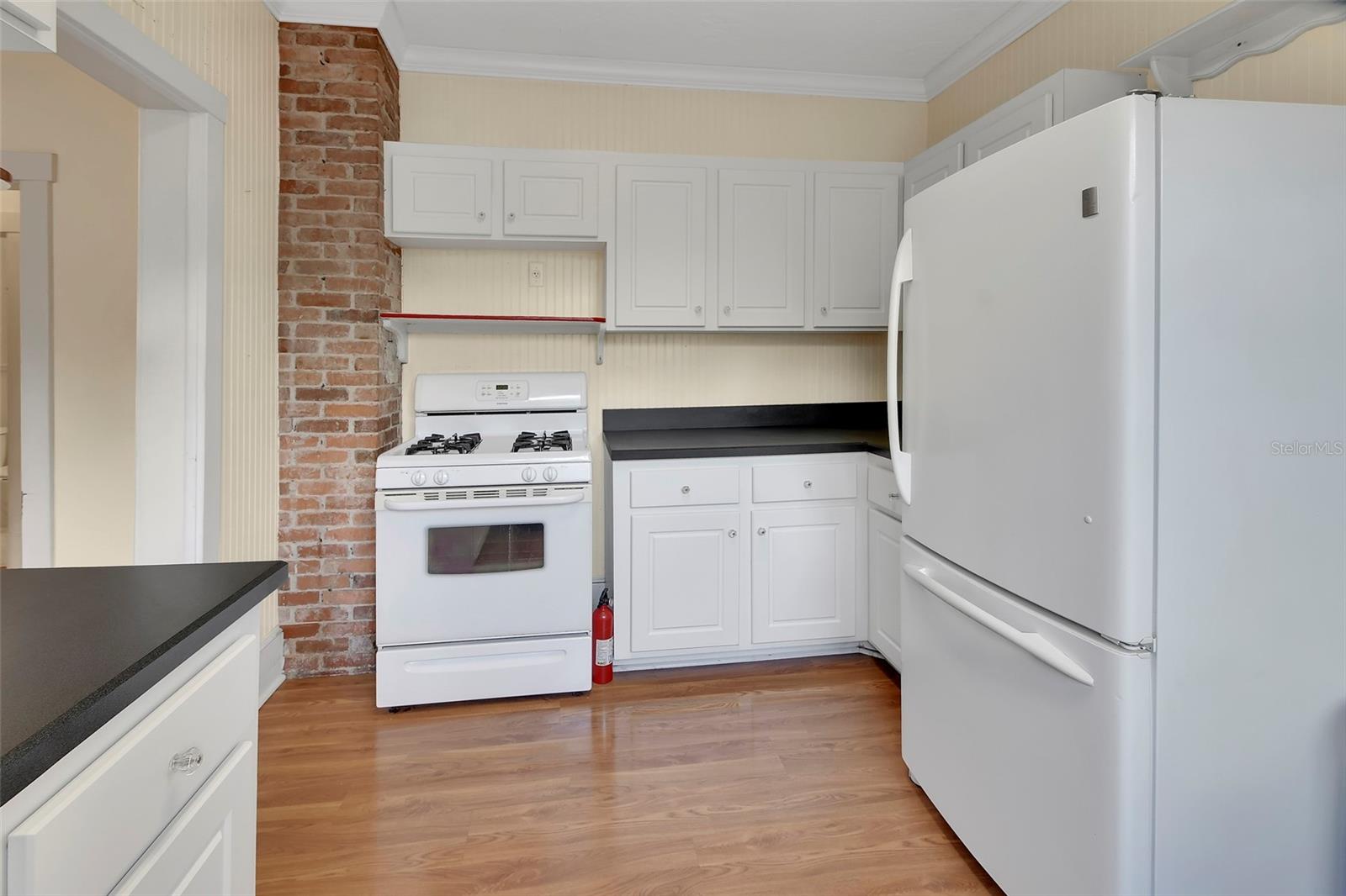 LENKERDS BLK 94 DELAND - Residential