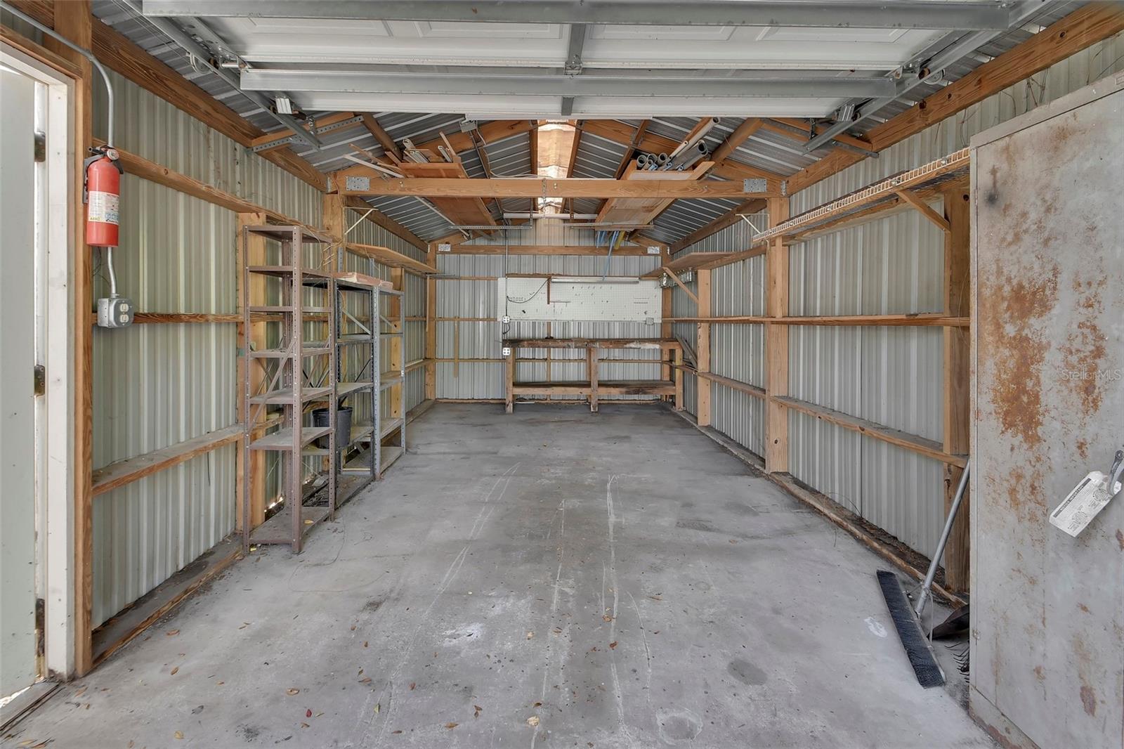 LENKERDS BLK 94 DELAND - Residential