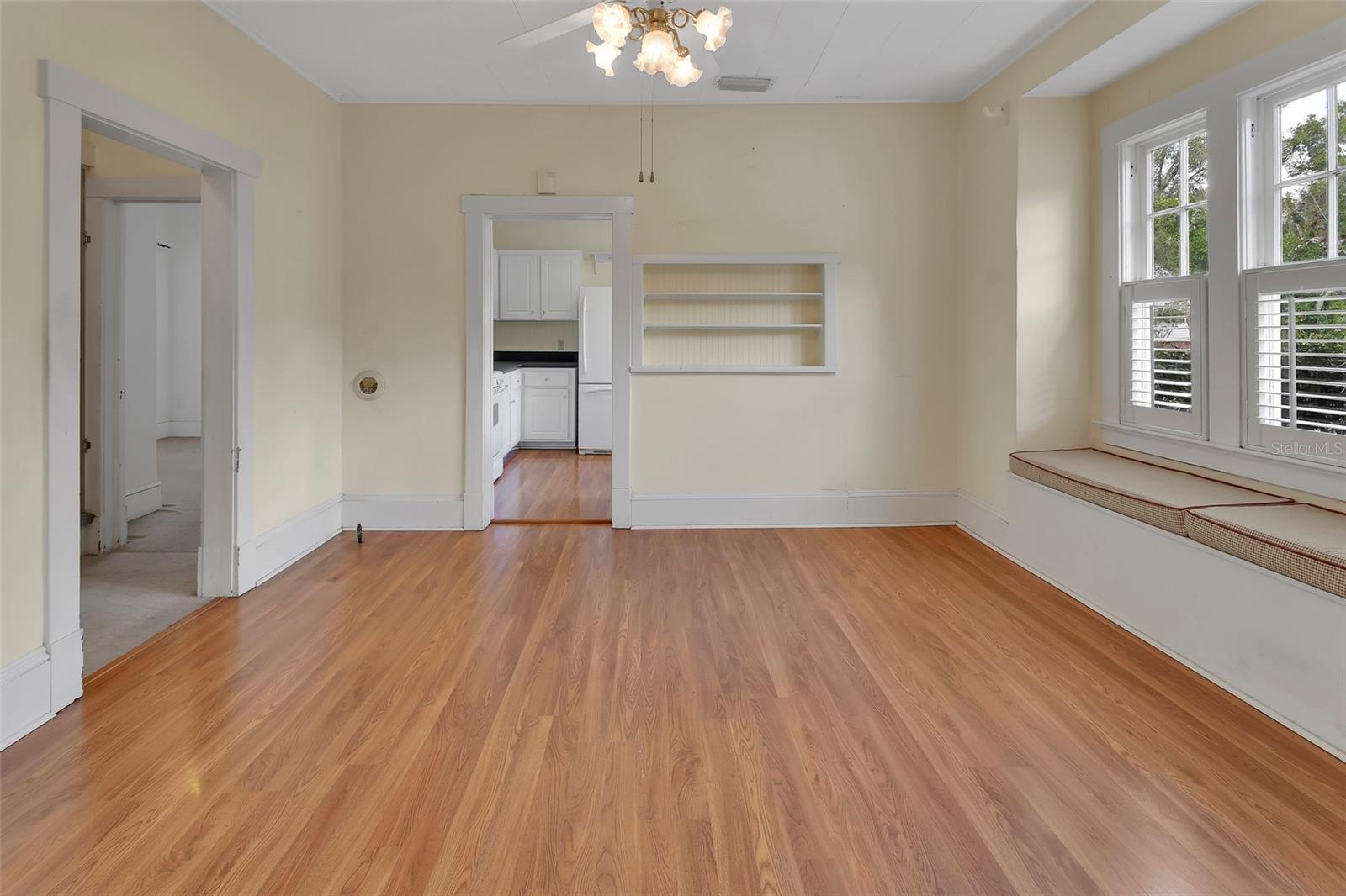 LENKERDS BLK 94 DELAND - Residential