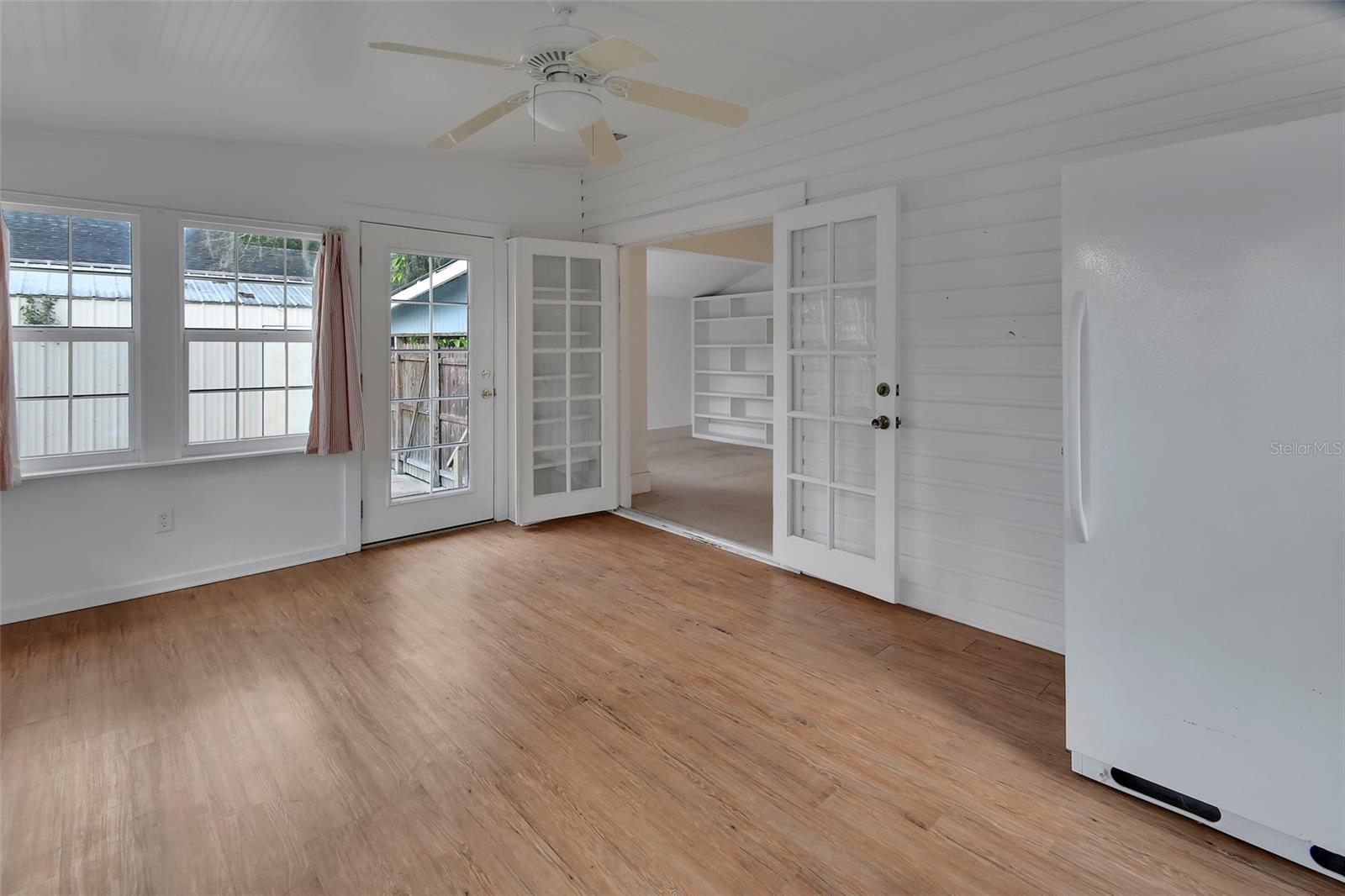 LENKERDS BLK 94 DELAND - Residential