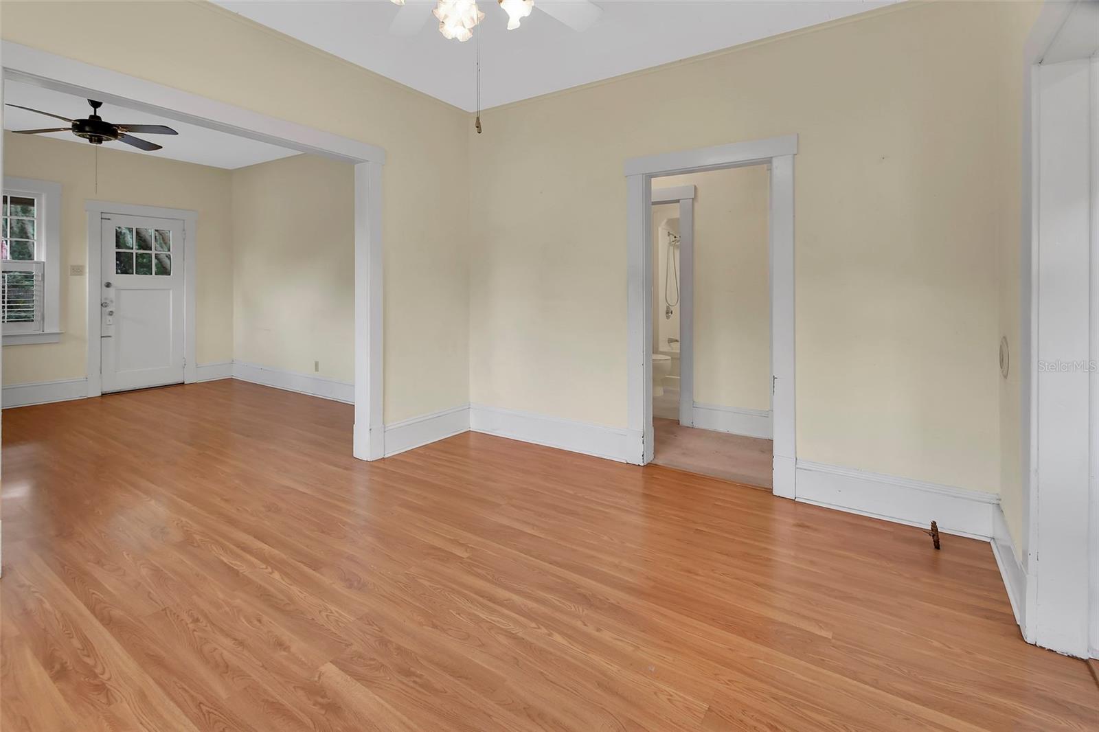 LENKERDS BLK 94 DELAND - Residential