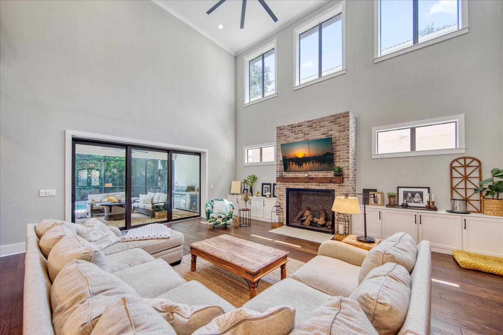 HARBOR VIEW PALMS - Residential