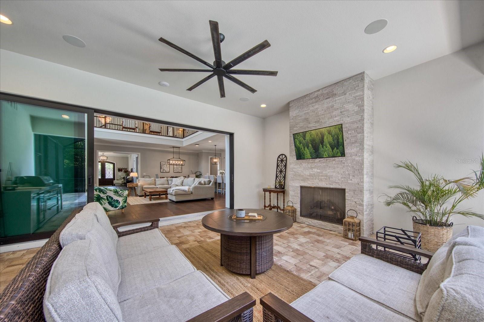 HARBOR VIEW PALMS - Residential