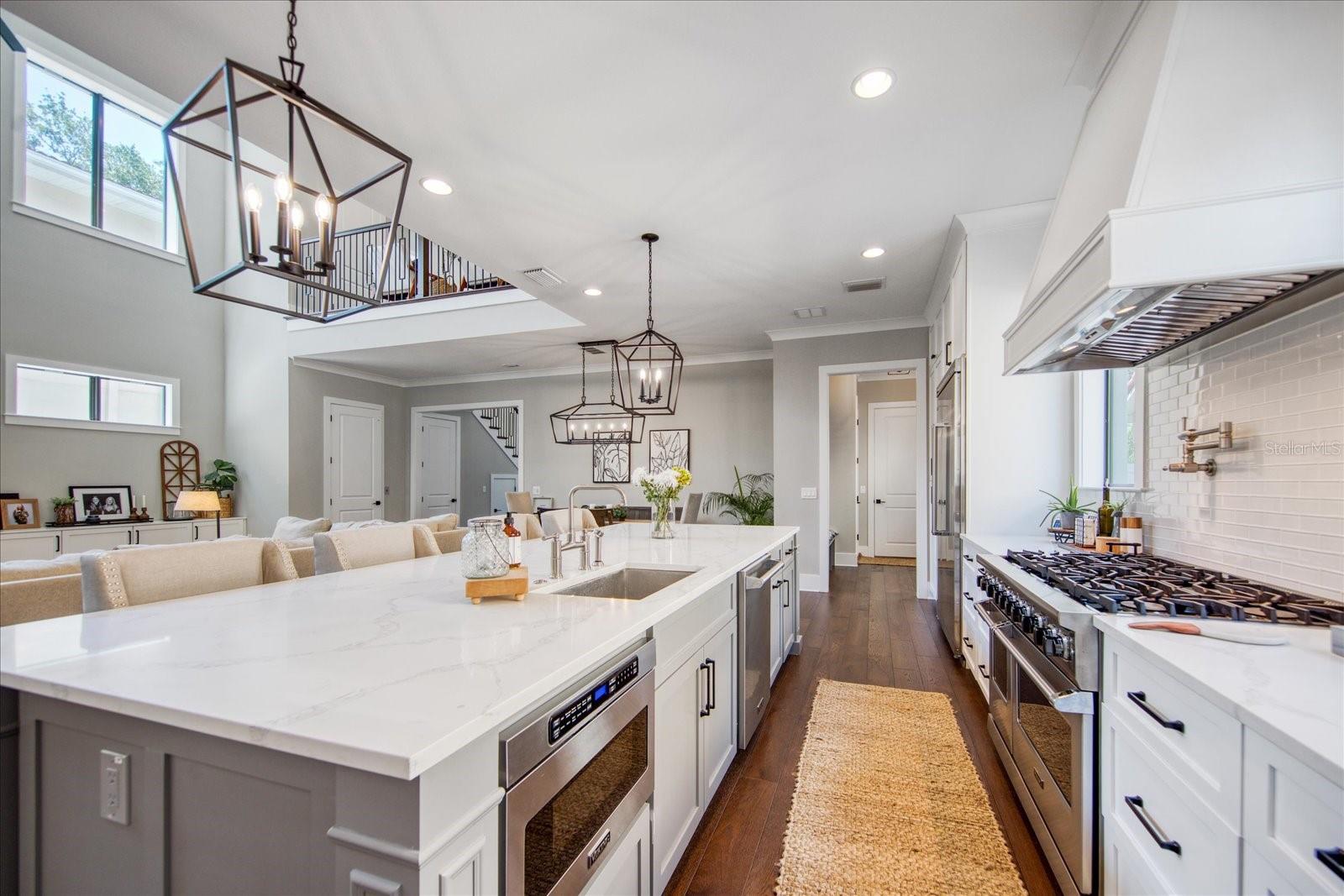 HARBOR VIEW PALMS - Residential