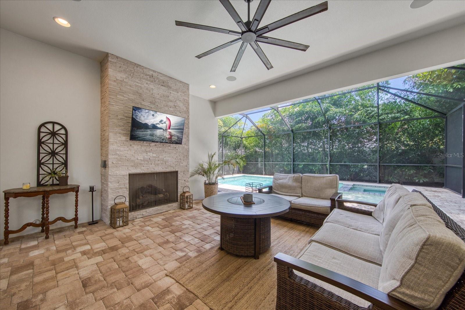 HARBOR VIEW PALMS - Residential